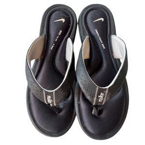 Nike Black and White Comfort Sandals